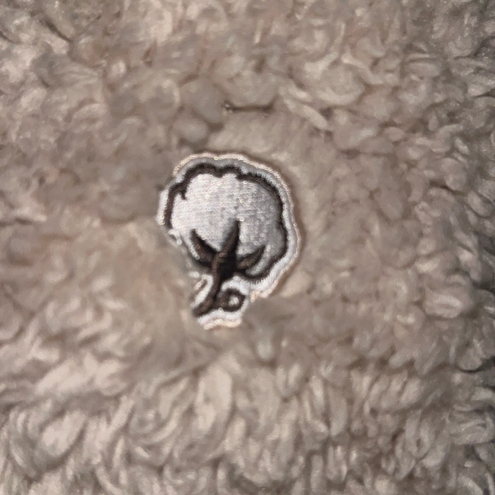 The Southern Shirt Co. -Sherpa Pullover with Pockets in Oyster size L - Picture 9 of 13